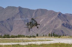 来自第七十七集团军某旅的察看演讲：“